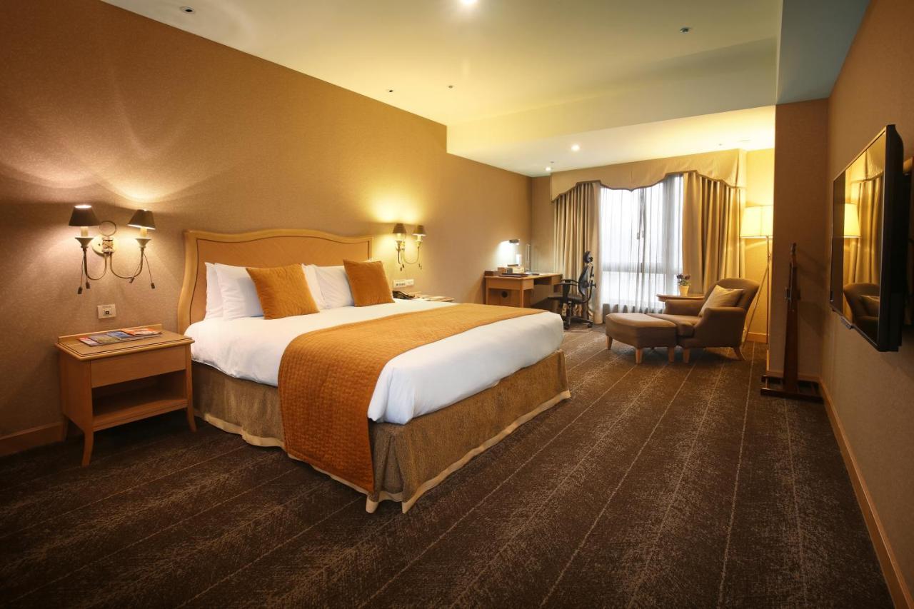 New Taipei City Chateau De Chine Xinzhuang מראה חיצוני תמונה