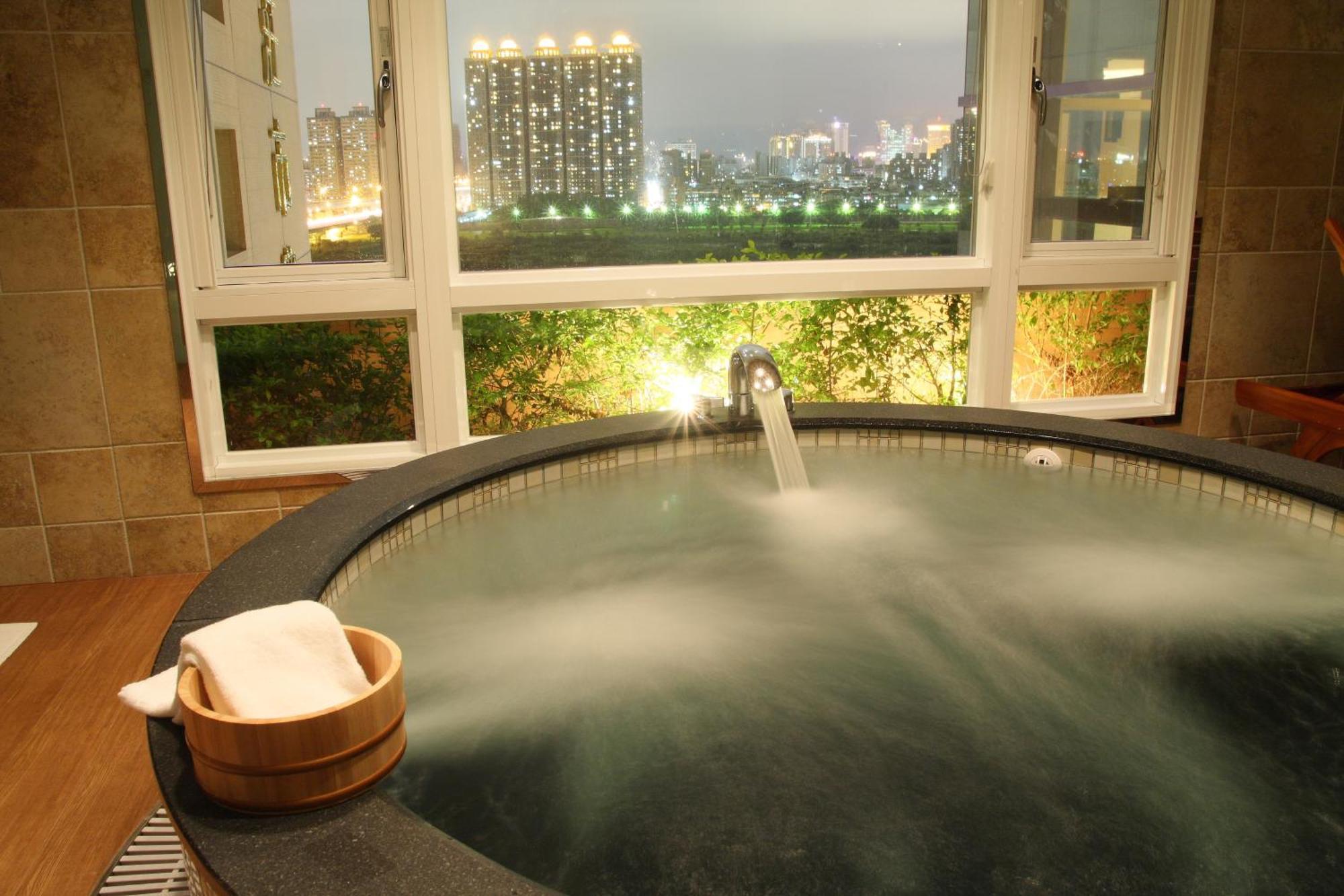 New Taipei City Chateau De Chine Xinzhuang מראה חיצוני תמונה