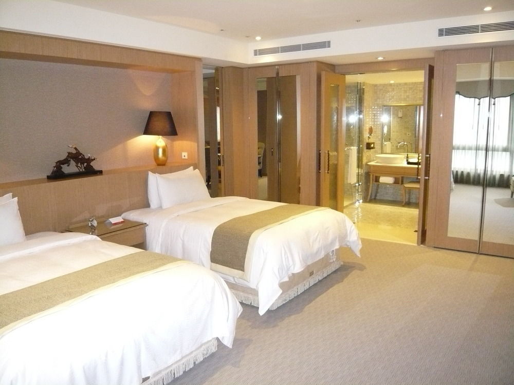 New Taipei City Chateau De Chine Xinzhuang מראה חיצוני תמונה